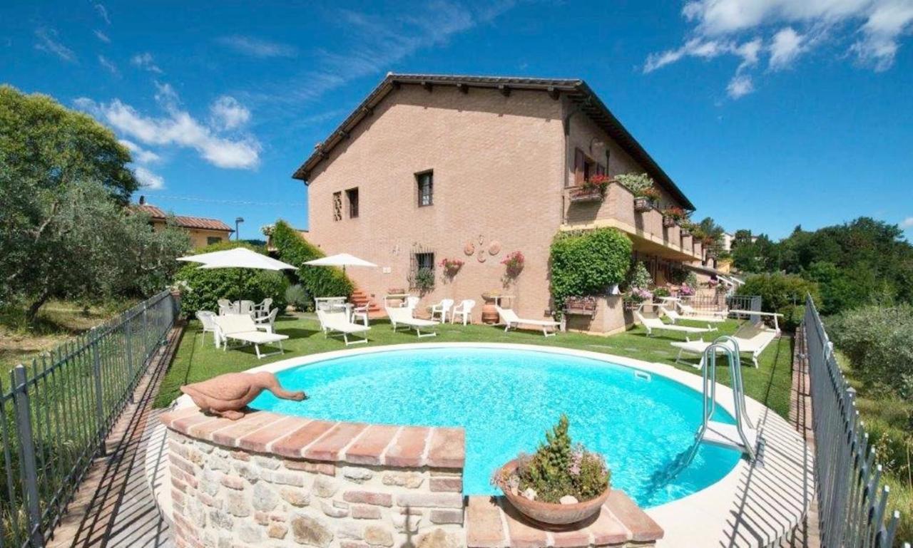 Casa Vacanze Con Piscina A San Gimignano Aparthotel Екстериор снимка